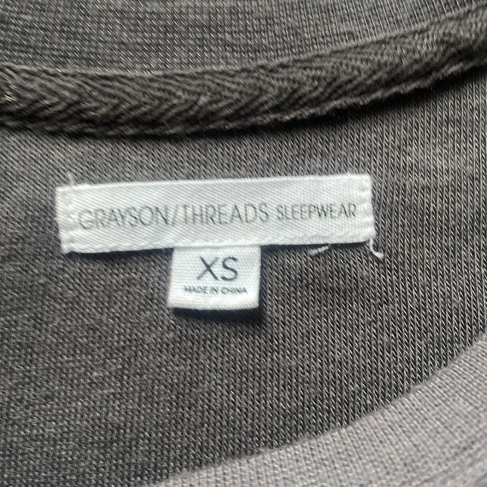 Grayson/Threads Sweatshirt - Picture 5 of 7